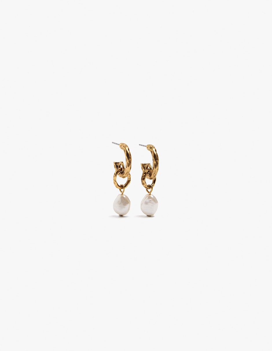 Aretes largos con acabado mate