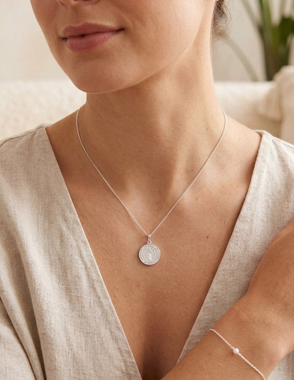 Collar con dije No aplica de (si aplica) No aplica Religioso de Plata Sin kilataje 4
