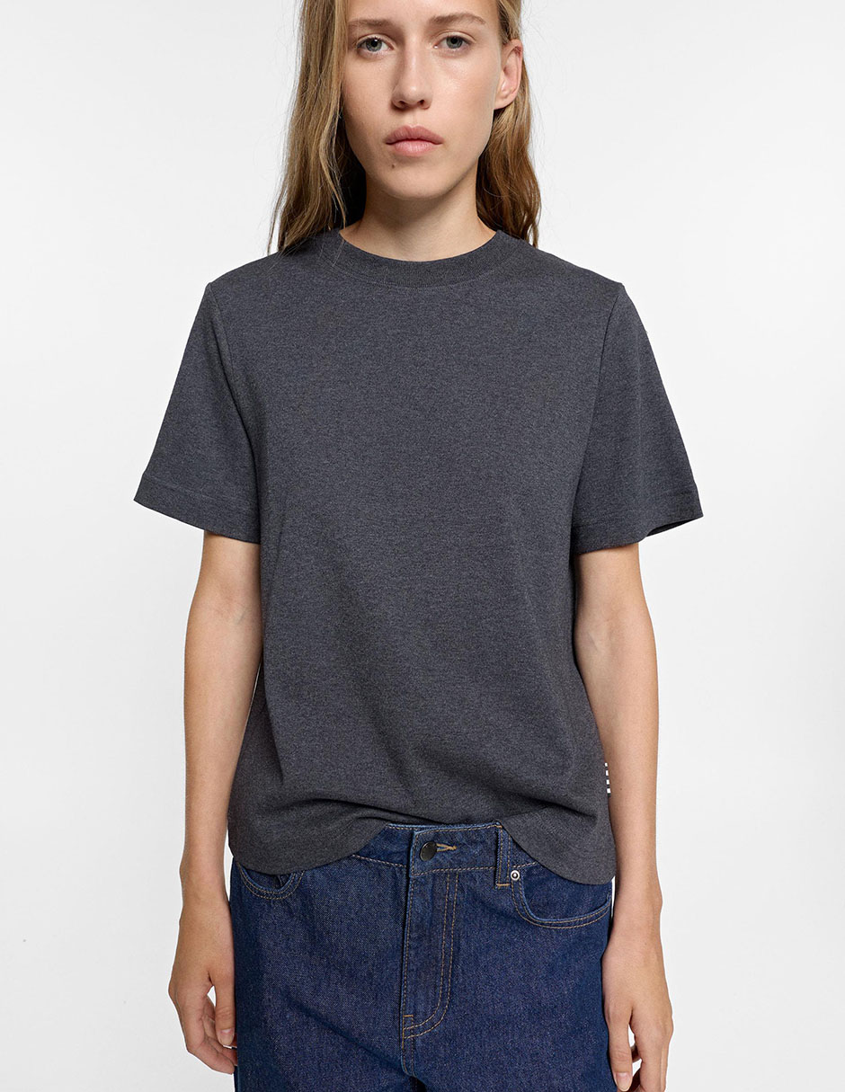 Playera manga cuello redondo para mujer 1