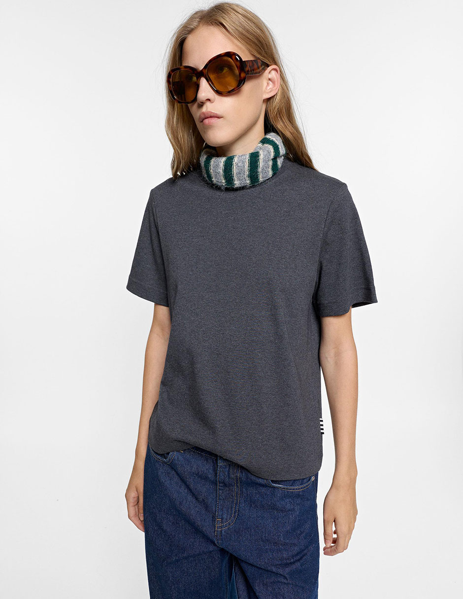 Playera manga cuello redondo para mujer 5