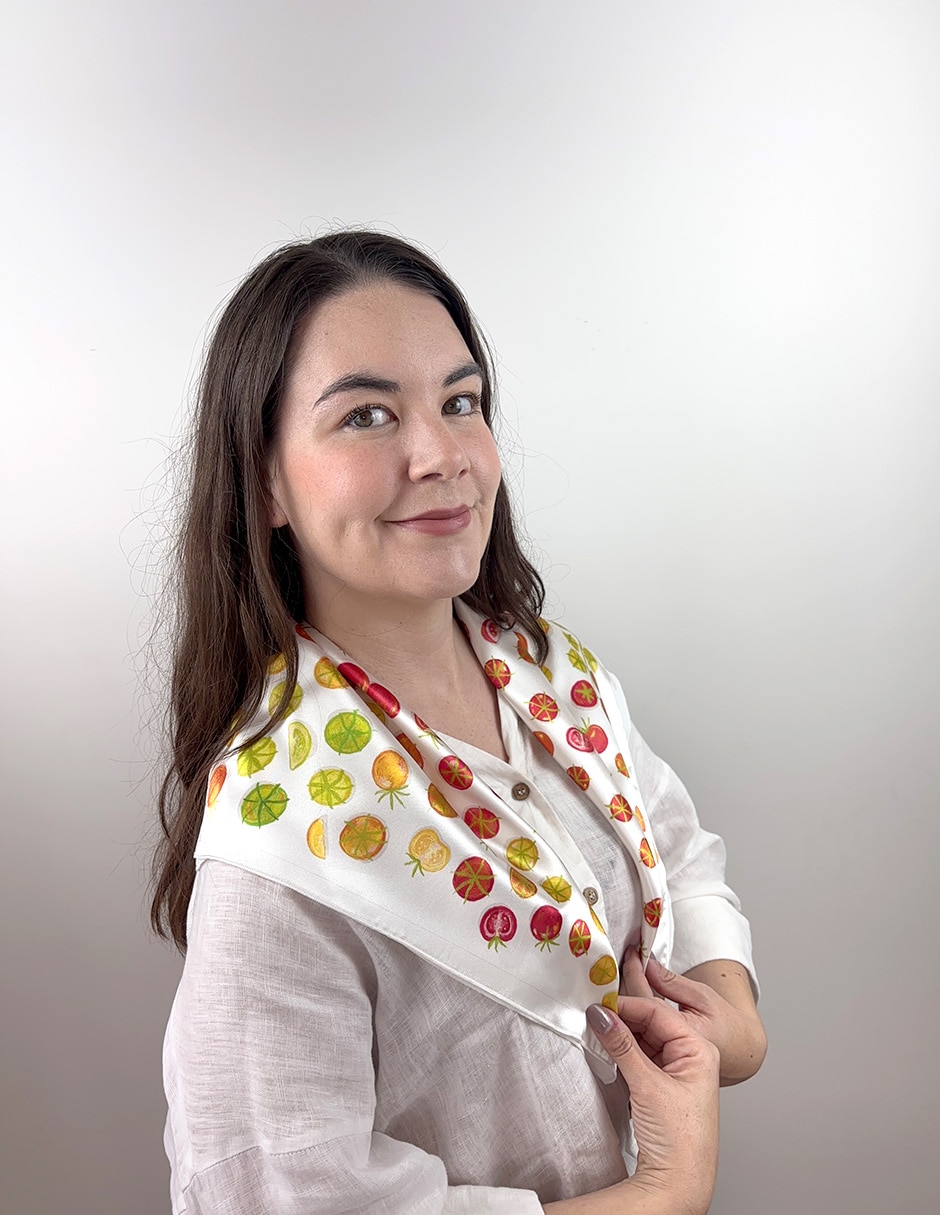 Mascada con estampado gráfico para mujer 4